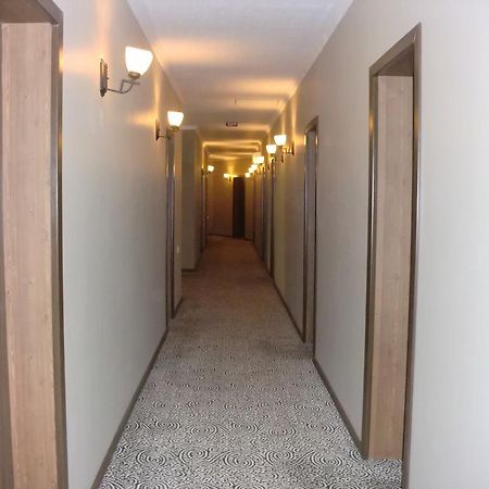 Hotel Cristal Palace Τυφλίδα Εξωτερικό φωτογραφία
