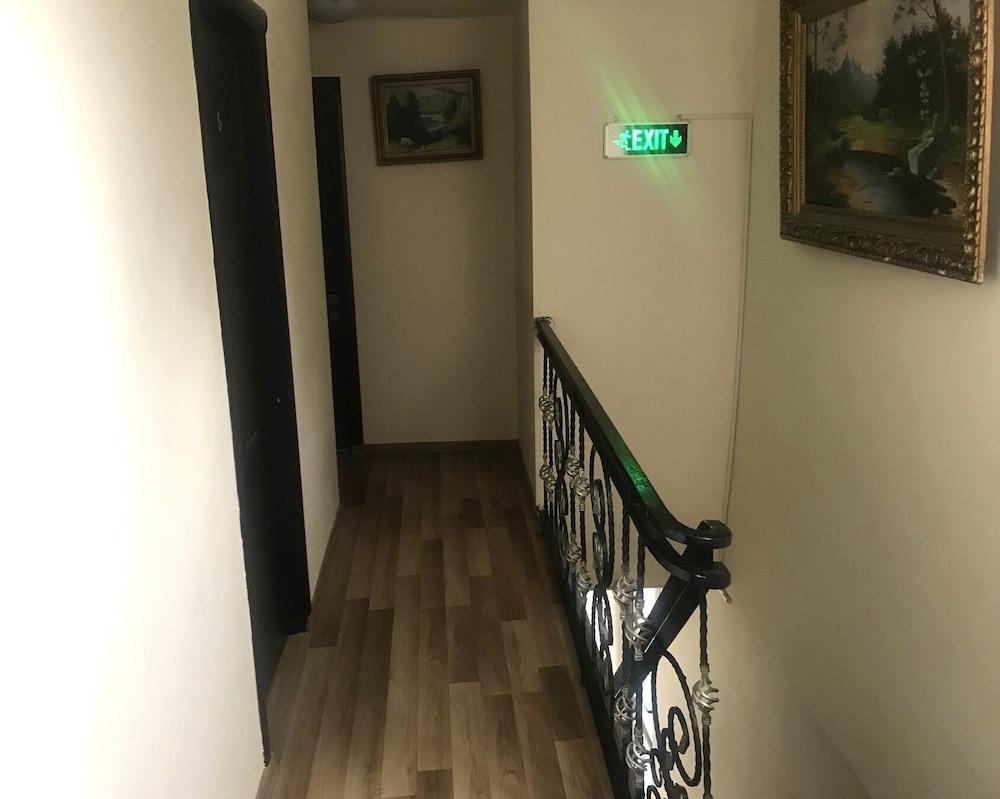 Hotel Cristal Palace Τυφλίδα Εξωτερικό φωτογραφία