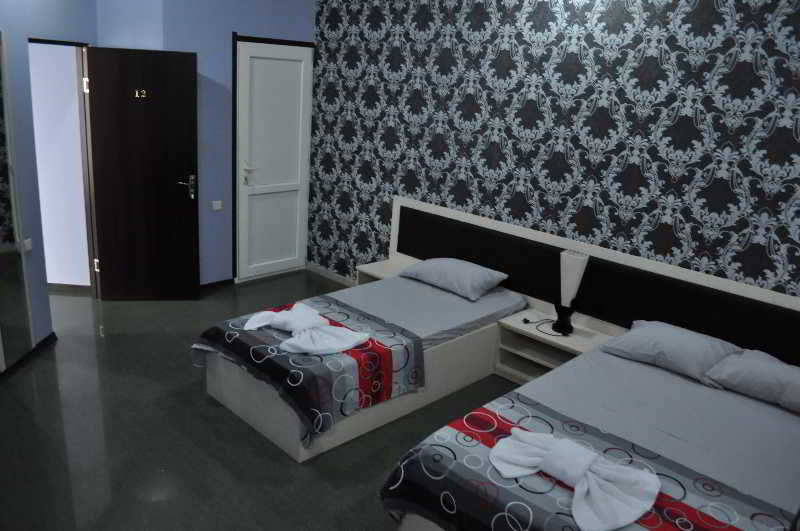 Hotel Cristal Palace Τυφλίδα Εξωτερικό φωτογραφία