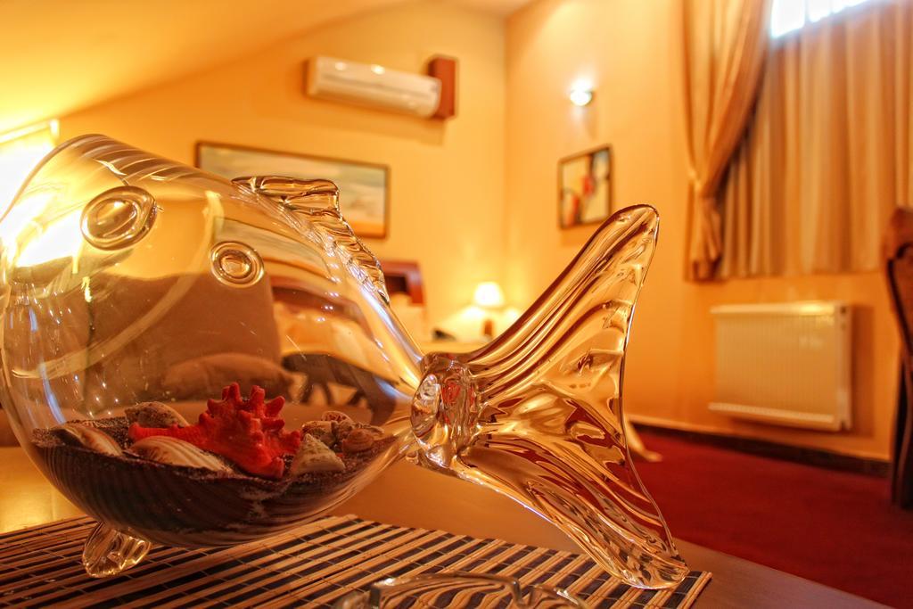 Hotel Cristal Palace Τυφλίδα Δωμάτιο φωτογραφία